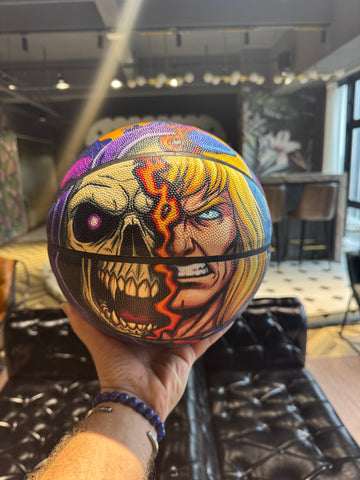 EXCLUSIVE - Motu Baskteball - Grayskull Slam Ball
